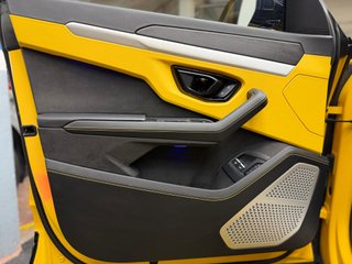 Lamborghini Urus 2025