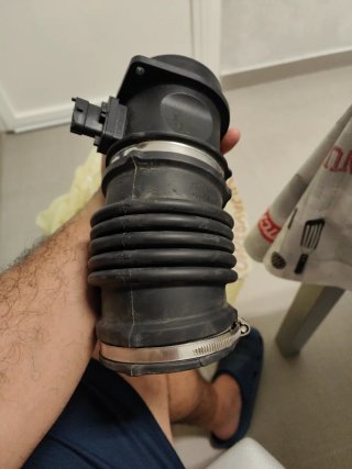 Caudalímetro Bosch G4D3-12B579-AA