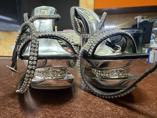 Zapatos de Fiesta con Piedras