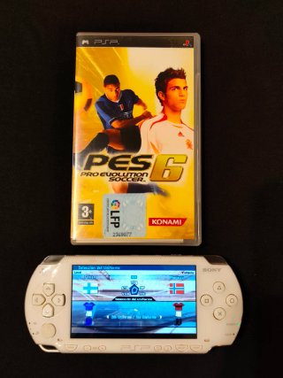 Pro Evolution Soccer 6. PSP.