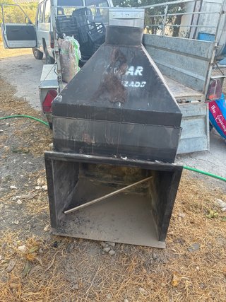 Chimenea Metálica Negra