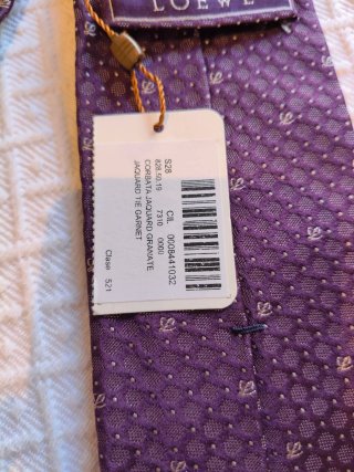 Corbata Loewe Morada con Etiqueta