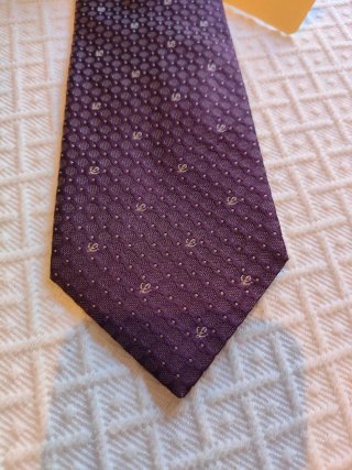 Corbata Loewe Morada con Etiqueta