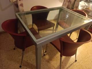 Mueble de comedor modular Más mesa y 4 sillas