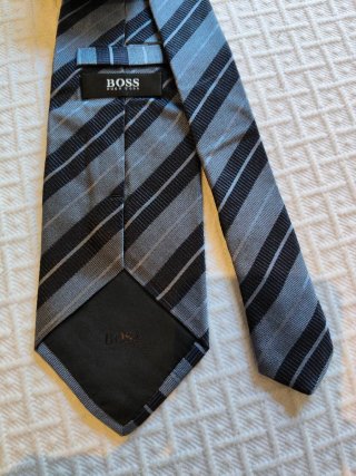 Corbata Hugo Boss Gris y Negra