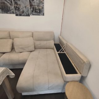 Sofá Chaise Longue Beige con Arcón