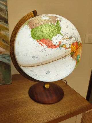 Globo terráqueo decorativo
