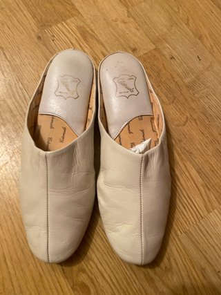 Chinelas de Piel Blancas Talla 38