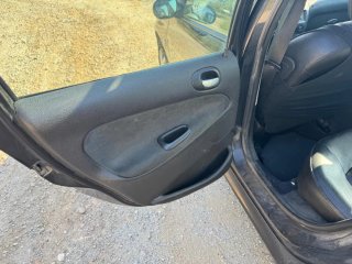 Peugeot 206 2004