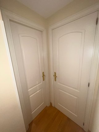 Puertas de Madera Maciza Lacadas en Blanco