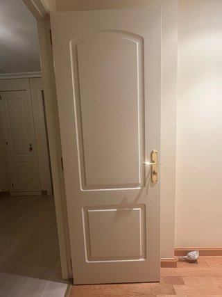 Puertas de Madera Maciza Lacadas en Blanco