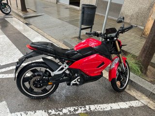 Moto eléctrica URBET Naked Roja para piezas