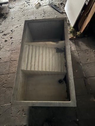 Pila de Lavadero antiguo de Mármol Beige