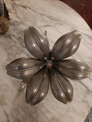 Cenicero Vintage con Forma de Flor