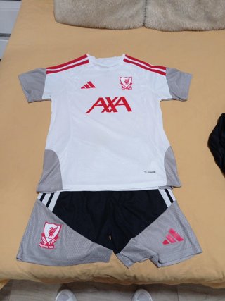Conjunto Liverpool FC Adidas Talla M