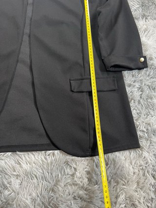 Blazer Americana Negra Manga 3/4 Detalle Perlas