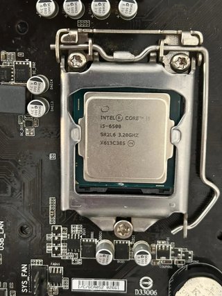 Placa Base Gigabyte GA-H110M-S2H + Intel i5