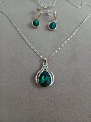 Conjunto esmeralda