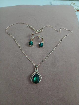 Conjunto esmeralda