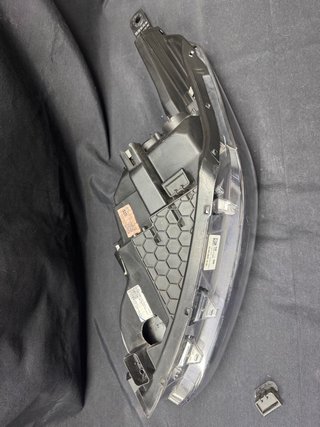 Faro Derecho Kia Pro Ceed 3 92102-J7XXX LED