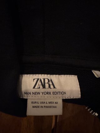 Sudadera con cremallera Zara negra