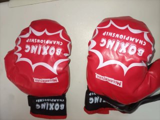 Saco Boxeo Infantil Megaventura + Guantes