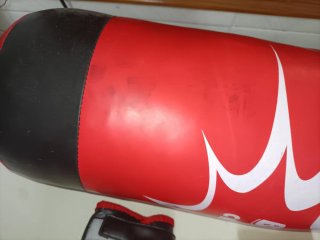 Saco Boxeo Infantil Megaventura + Guantes