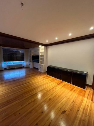 Mueble bajo negro de 2,5 metros