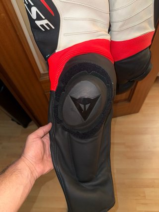 Mono Dainese Laguna Seca 4 - Talla 50