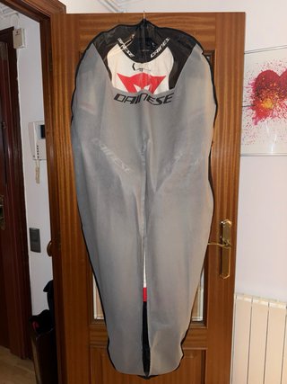 Mono Dainese Laguna Seca 4 - Talla 50