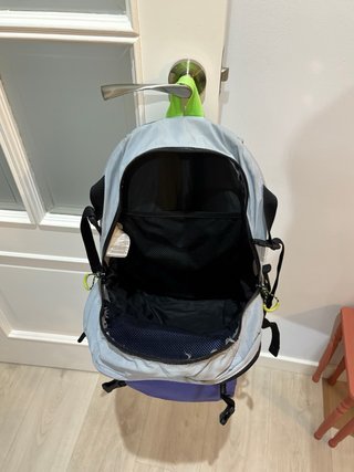 Mochila pequeña funcional cómoda ADIDAS como nueva
