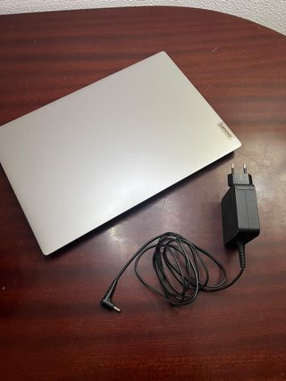 Lenovo IdeaPad 3 15ADA05 15.6 Plata