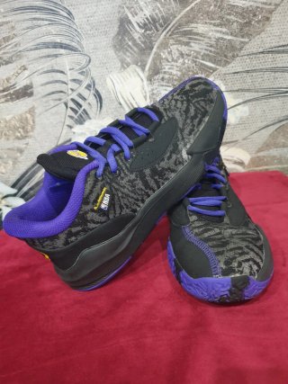 Tenis NBA Morado y Negro