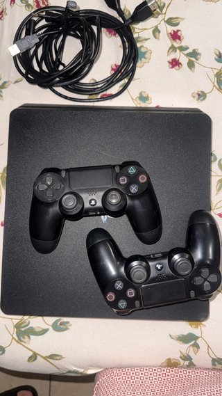 Playstation 4 Slim Nera