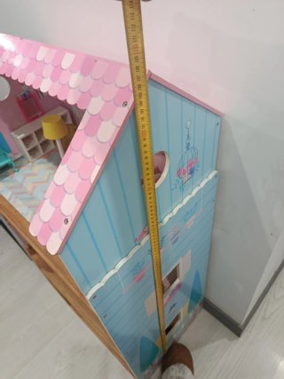 Casita de muñecas rosa