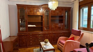 Mueble de salón de madera