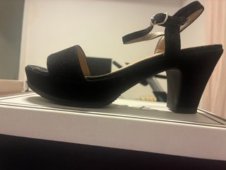 Sandalias de tacón negras