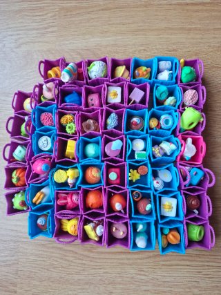 Lote Shopkins maleta con 72 muñecos