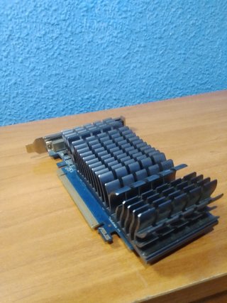 Tarjeta Gráfica Asus Nvidia 2GB HDMI PCI-E