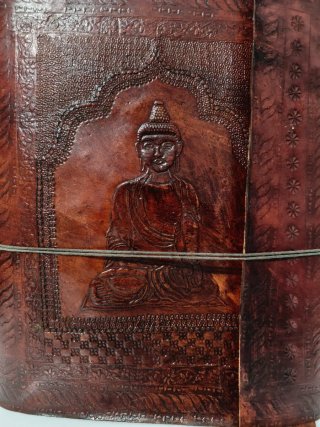 Álbum de fotos / Diario de cuero artesanal (Buda)