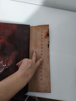 Álbum de fotos / Diario de cuero artesanal (Buda)