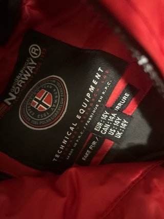 Abrigo Geographical Norway Rojo. Talla 14.