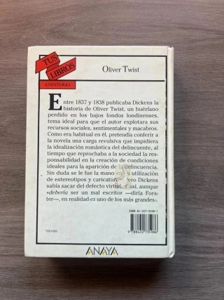 Oliver Twist - Charles Dickens
