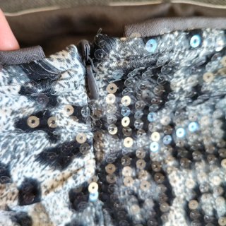 Tubino con paillettes animalier