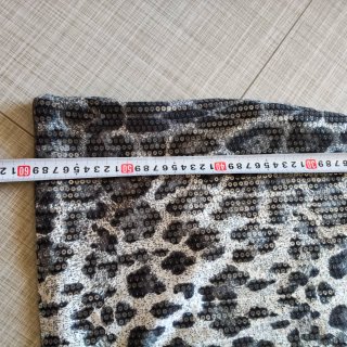 Tubino con paillettes animalier