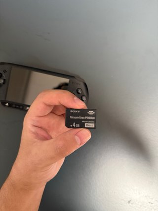 Consola PSP E1004 con Juegos y Accesorios