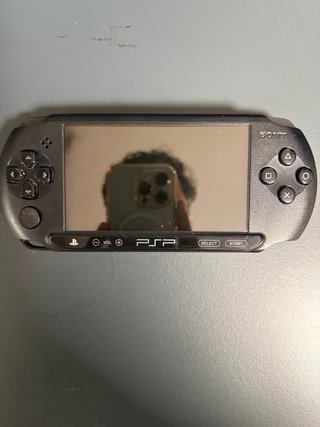 Consola PSP E1004 con Juegos y Accesorios