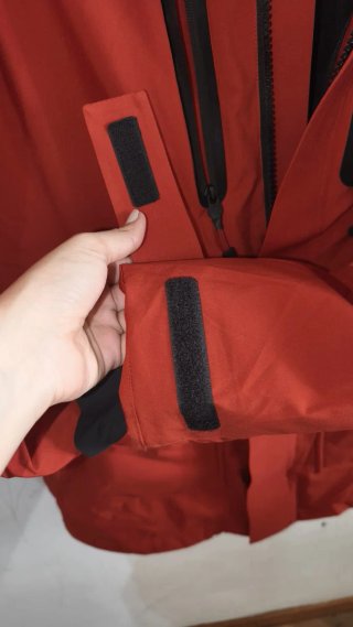 Chaqueta / Parka roja Pull & Bear (M) Como nueva