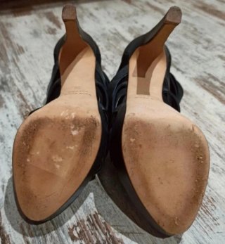 Sandalias/Botines piel. Ovyé.