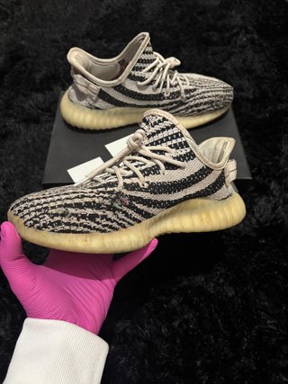 Adidas Yeezy Boost 350 V2 "Zebra", Talla 43.